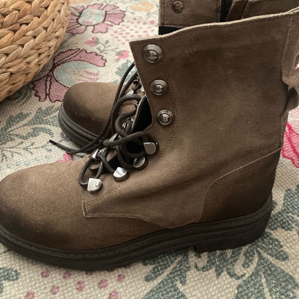 ANTHROPOLOGIE  Estilo Emporio  Brown Lace-Up Women's Boots Made in Italy
